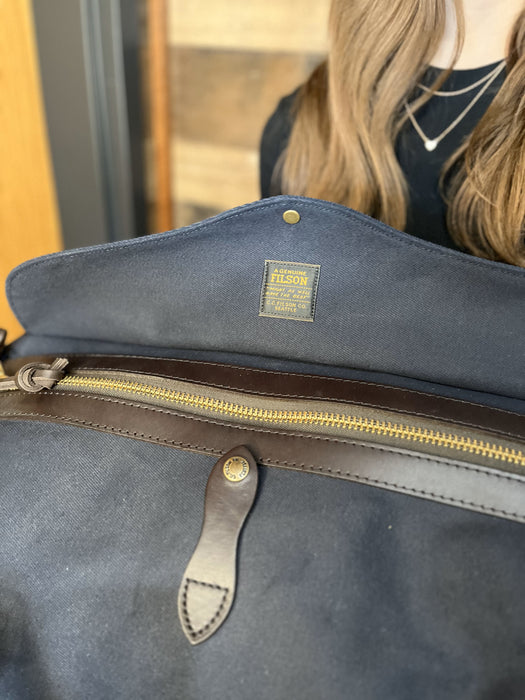 Filson Medium Rugged Twill Duffle Bag 11070325 - CLASSIC MADE IN USA STYLE!