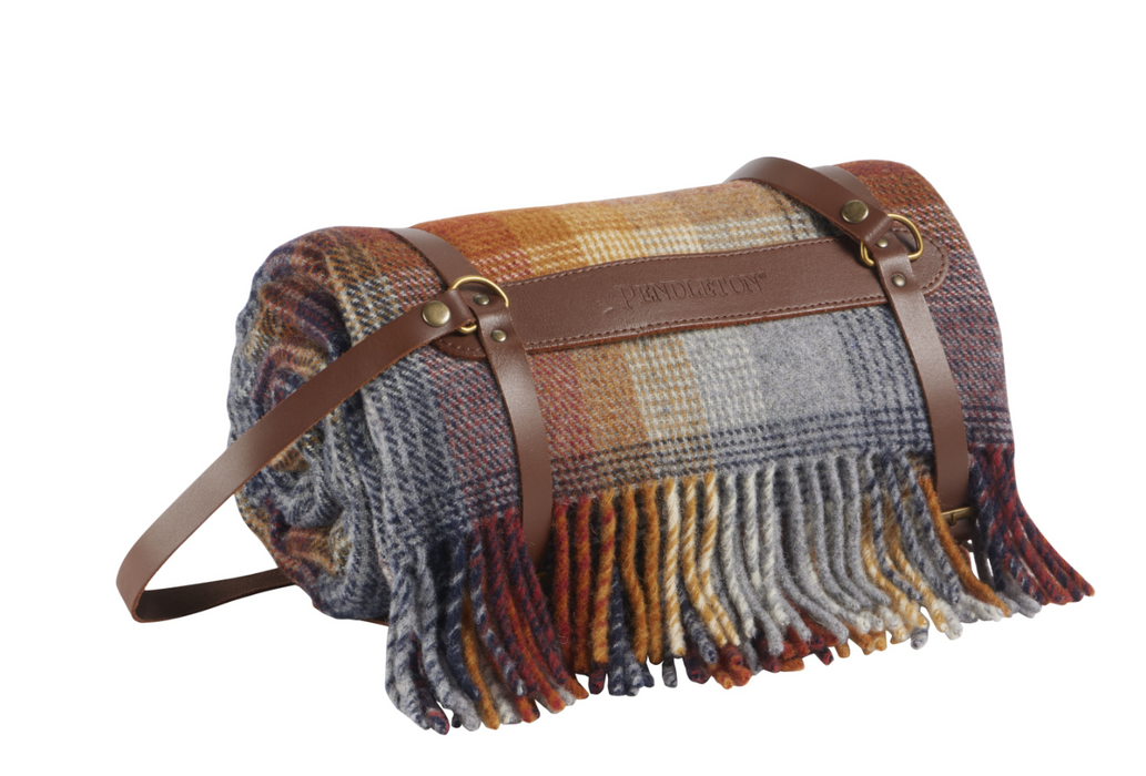 Pendleton Motor Robe — Pure Virgin Wool Plaid Throw with Leather Carrier