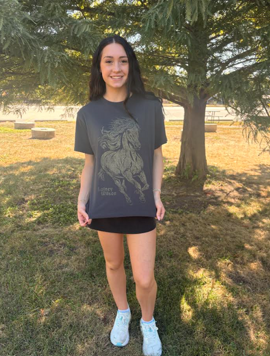 Wrangler® X Lainey Wilson Glitter Horse T-Shirt - Black