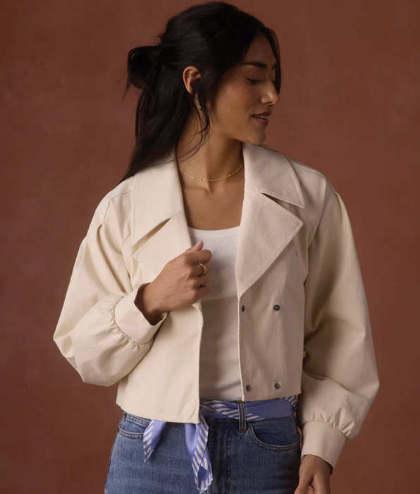 The Normal Brand Gia Lapel Cropped Jacket in Chalk - S2OGLCJK
