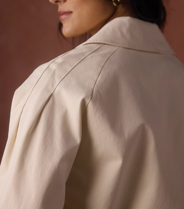 The Normal Brand Gia Lapel Cropped Jacket in Chalk - S2OGLCJK