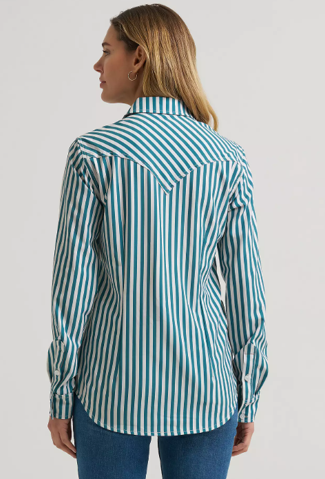 Wrangler® Women's Performance Aria Stretch Shirt – Green