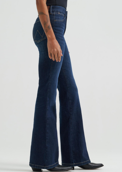 Wrangler® Women's Bespoke High-Rise Stretch Flare Jeans – Madilyn