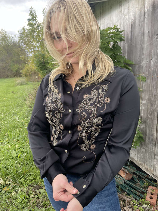 Wrangler x Lainey Wilson Satin Embroidered Western Snap Shirt - Black