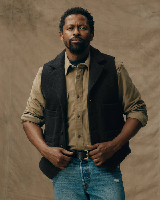 Filson Mackinaw Wool Western Vest 20272328 - Heritage Outerwear for Modern Adventures