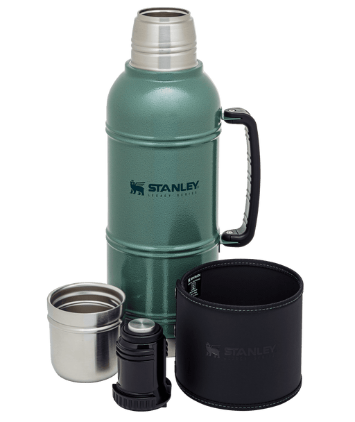 B2B_Web_PNG-TheQuadvac_ThermalBottle2QTHammertoneGreen_Exploded_1800x1800