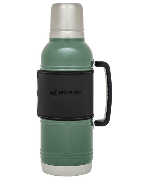 B2B_Web_PNG-TheQuadvac_ThermalBottle2QTHammertoneGreen_Front_1800x1800